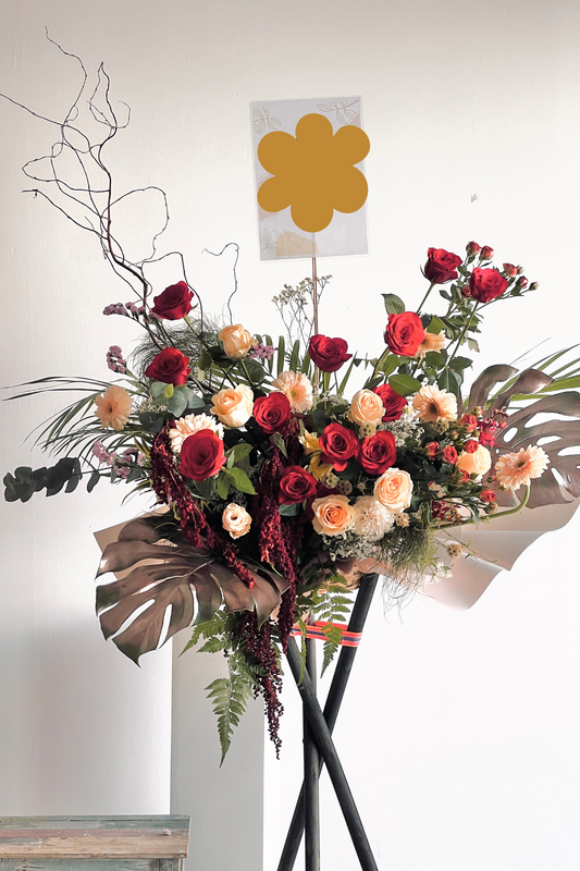 Red blooms Premium Stand