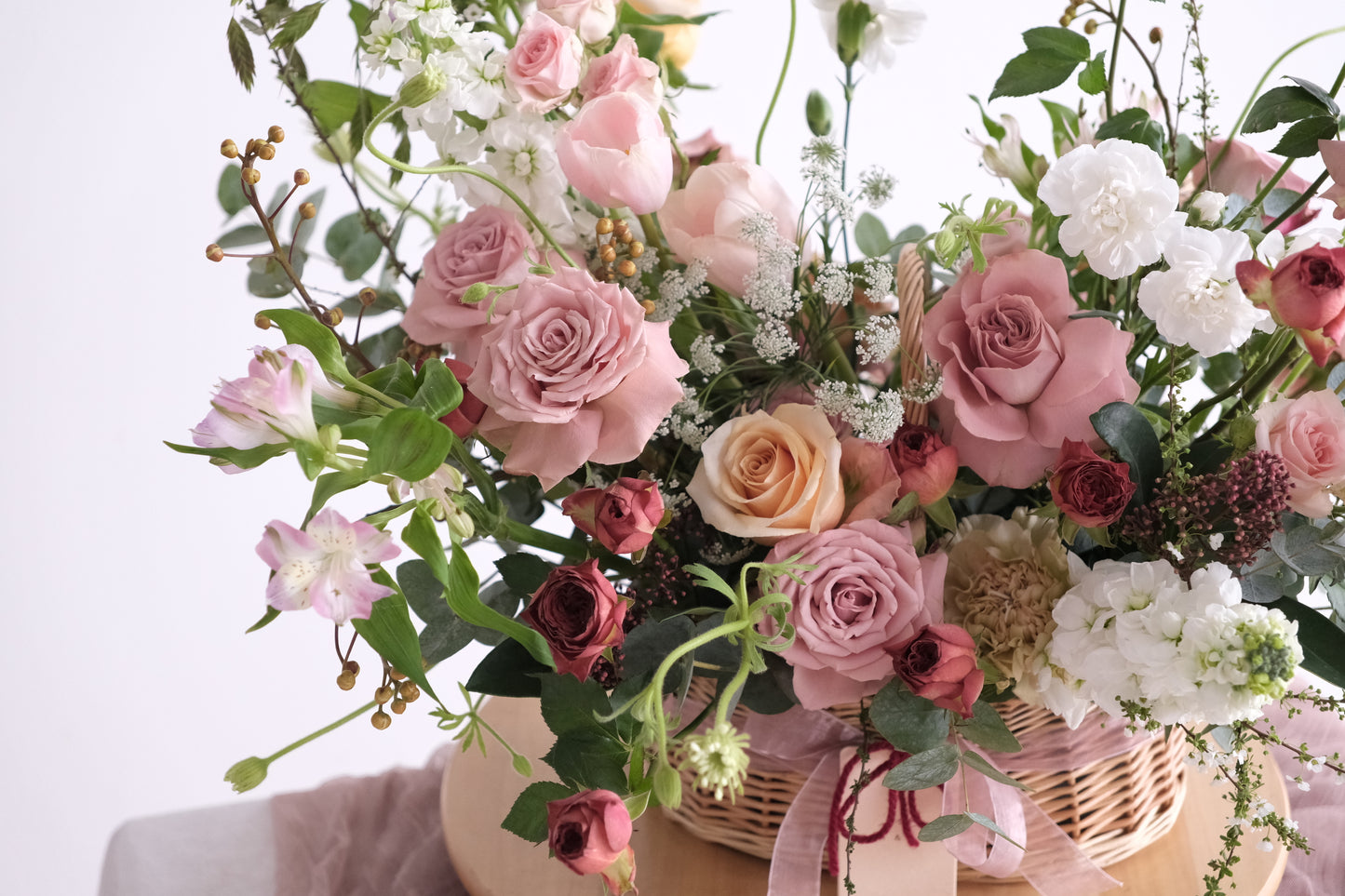 Cappuccino Rose Flower Basket